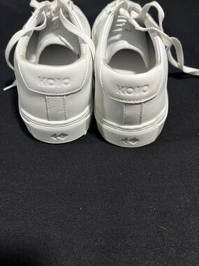 KOIO White Leather Sneakers
